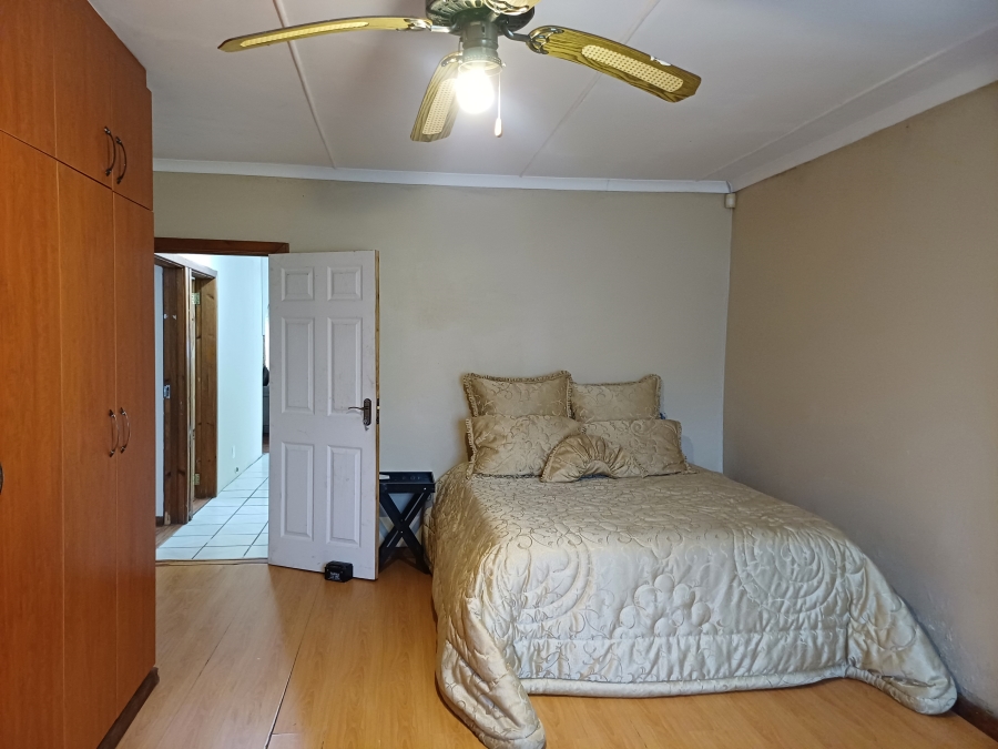 To Let 3 Bedroom Property for Rent in Sunnyridge Eastern Cape